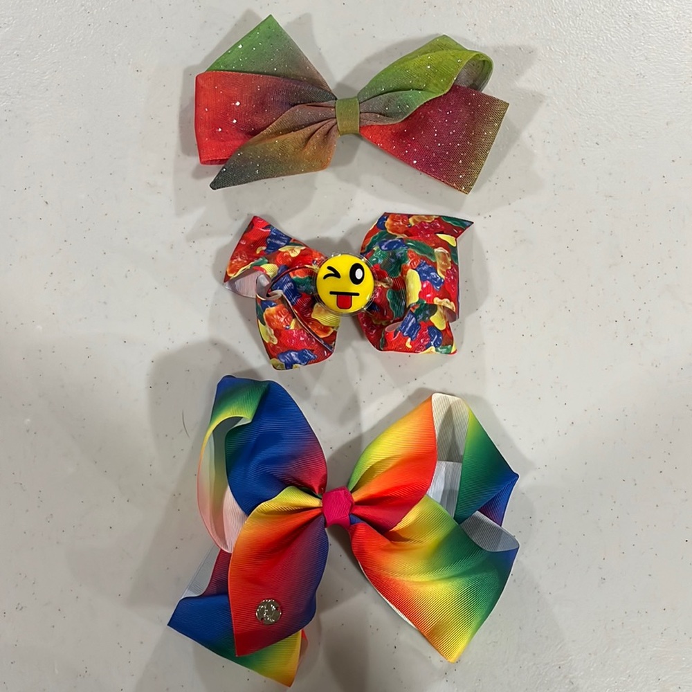 3 Girls Large Rainbow Bows